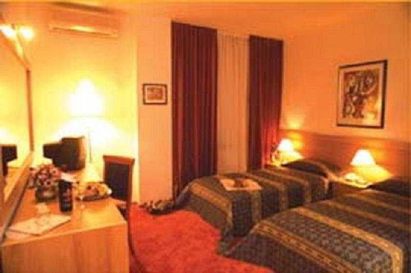 Hotel Doro City Τίρανα Εξωτερικό φωτογραφία